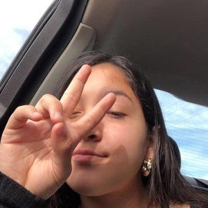 Meet your Posher, Anahi